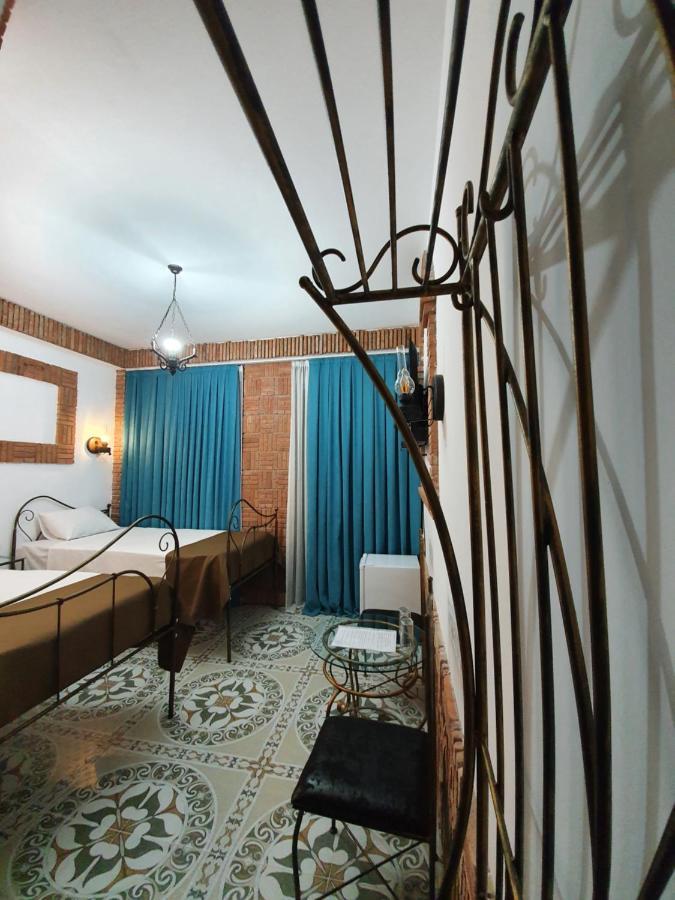 Janashia Boutique Hotels Tbiliszi Szoba fotó