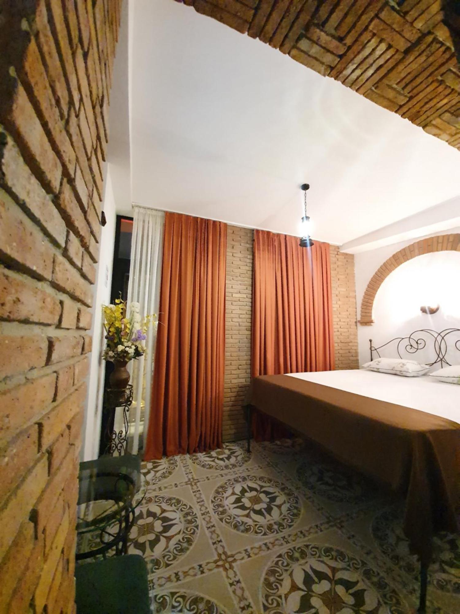 Janashia Boutique Hotels Tbiliszi Szoba fotó